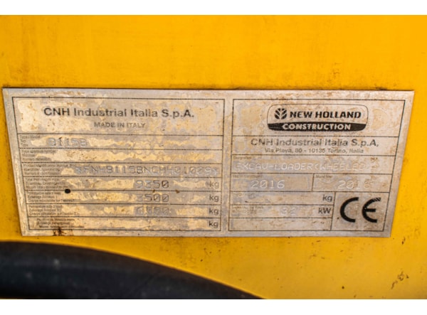 Buldoexcavator New Holland 115  de vanzare